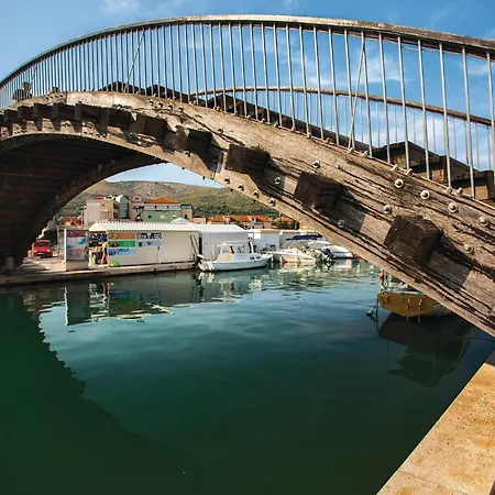 Semesterbostad Gorgeous In