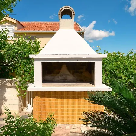 Semesterbostad Gorgeous In Trogir