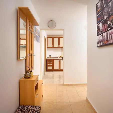 Semesterbostad Gorgeous In Trogir