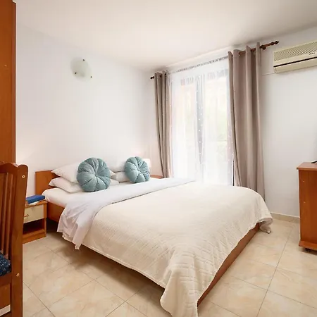 Gorgeous In Vikendica