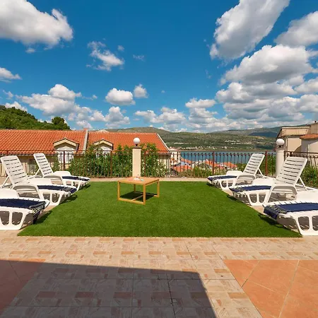 Vikendica Gorgeous In Trogir